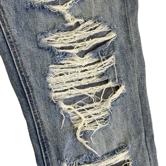 Blank NYC The Ludlow Crop Girlfriend Distressed Jeans with Star Patches Sz 27 - Picture 9 of 16